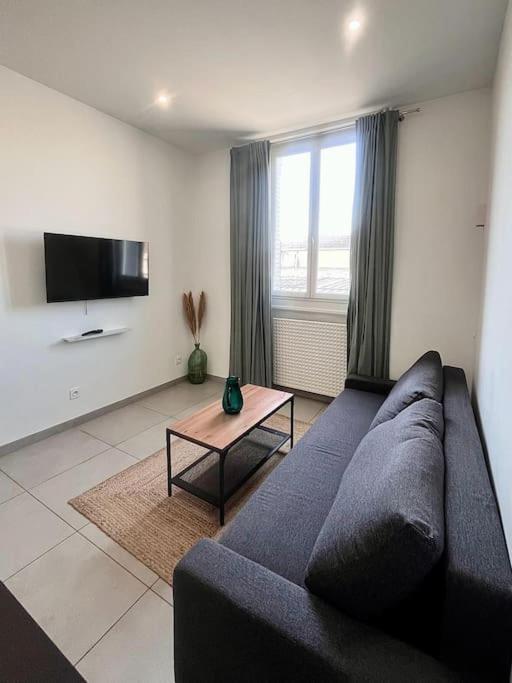 Apartamento Le Pressense 2 Vénissieux Exterior foto