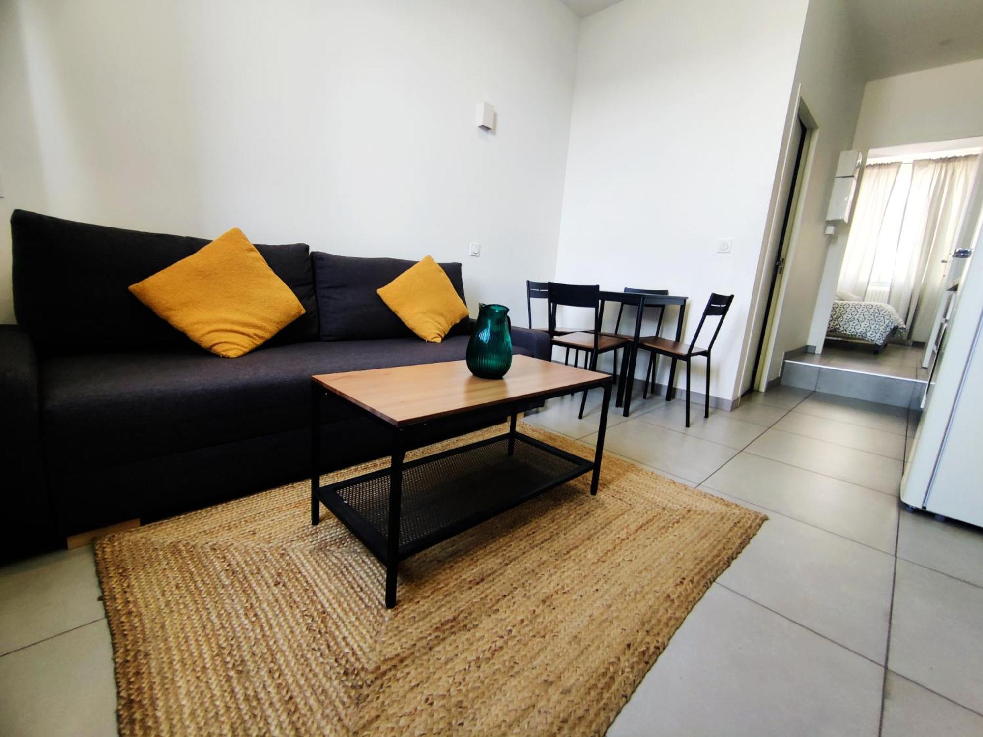 Apartamento Le Pressense 2 Vénissieux Exterior foto
