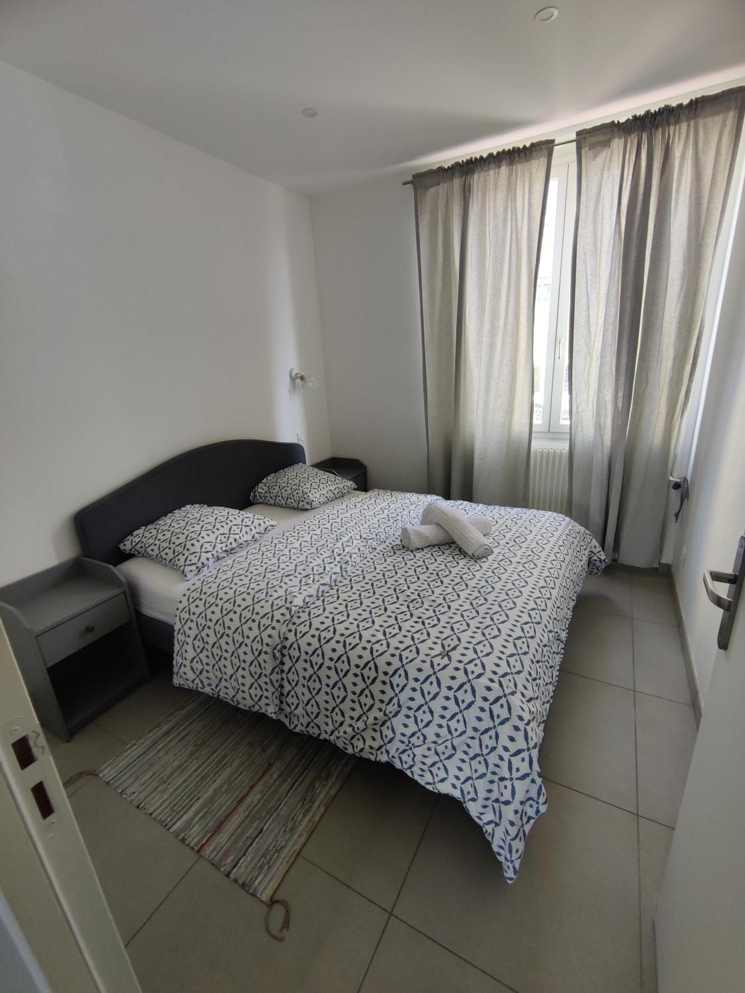 Apartamento Le Pressense 2 Vénissieux Exterior foto