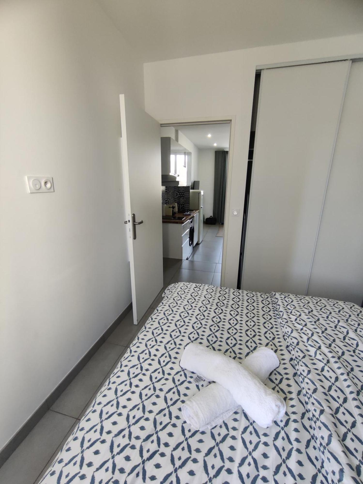 Apartamento Le Pressense 2 Vénissieux Exterior foto