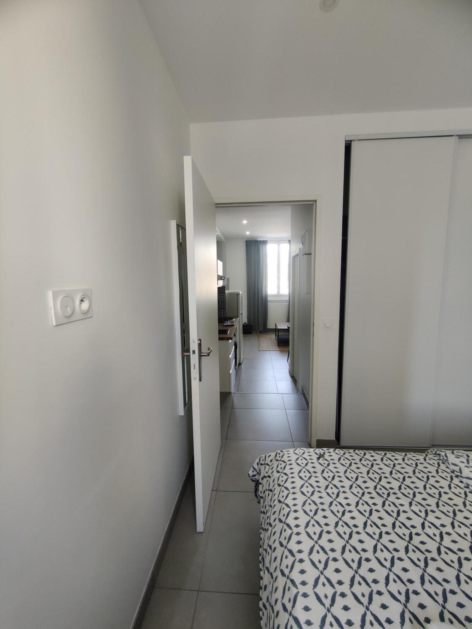 Apartamento Le Pressense 2 Vénissieux Exterior foto