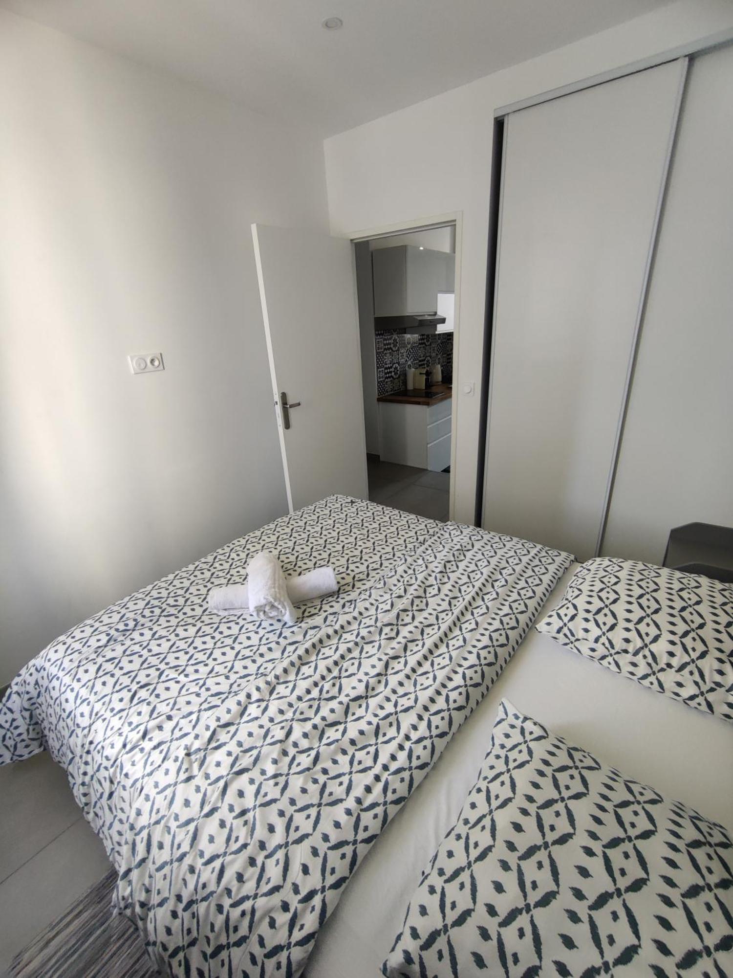Apartamento Le Pressense 2 Vénissieux Exterior foto